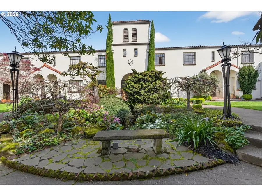 2325 NE Flanders St #8, Portland, OR 97232 - #3