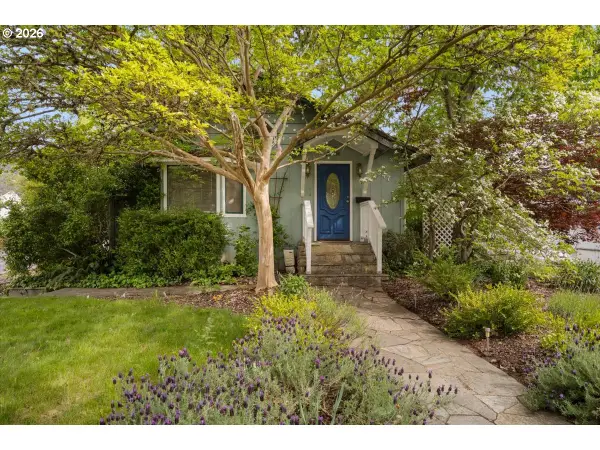847 NW 5th St, GrantsPass, OR 97526
