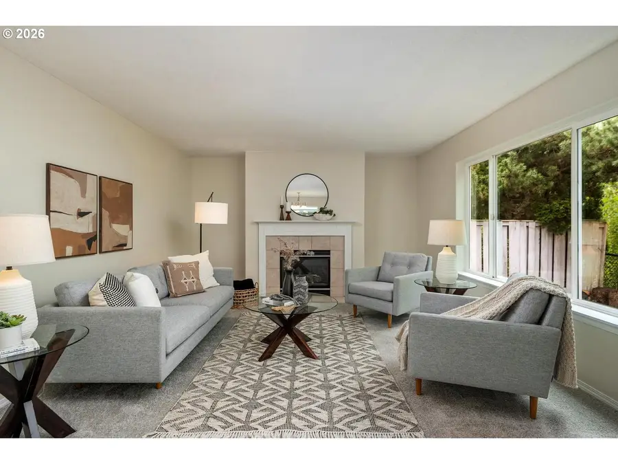1277 NE Kinney St, Hillsboro, OR 97124 - #2