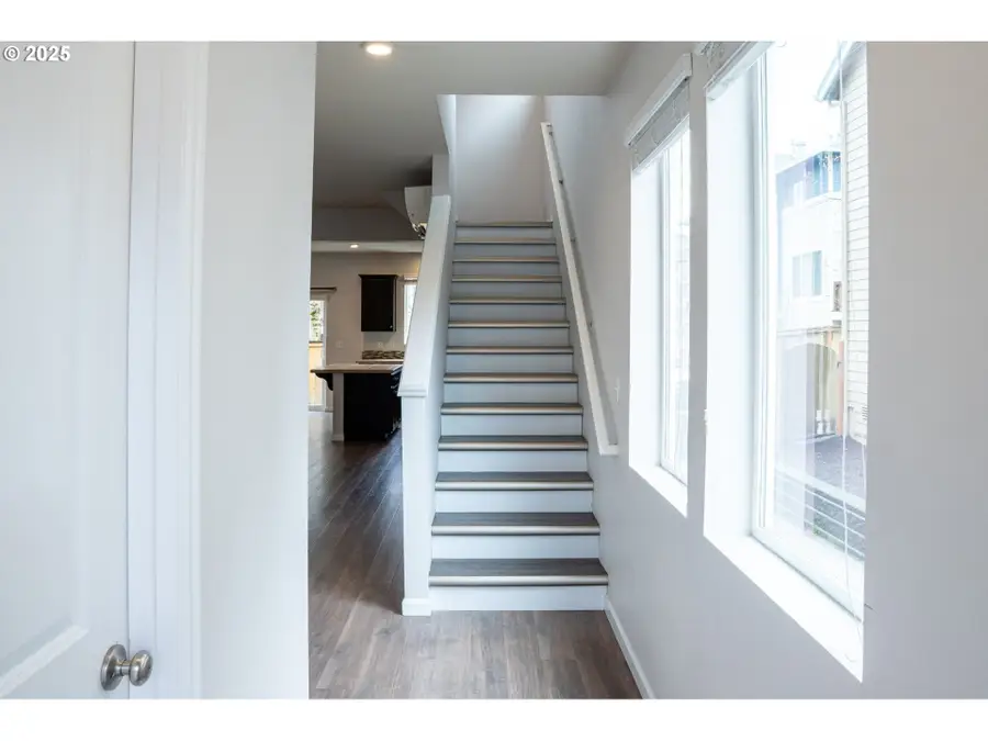 21658 SW Berkshire Ter, Sherwood, OR 97140 - Image #2