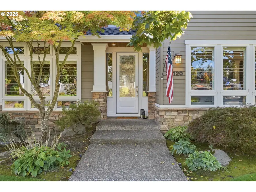 32120 SW Willamette Way E, Wilsonville, OR 97070 - #2