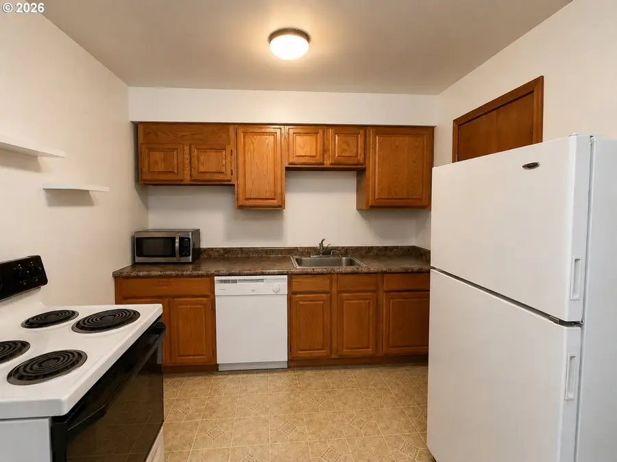 7661 N Vancouver Ave, Portland, OR 97217 - #3