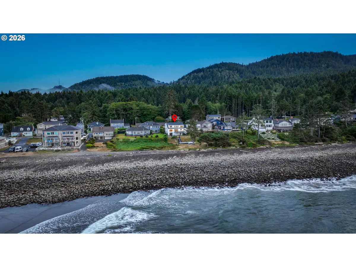 3232 Sunset Blvd, Seaside, OR 97138 - #1