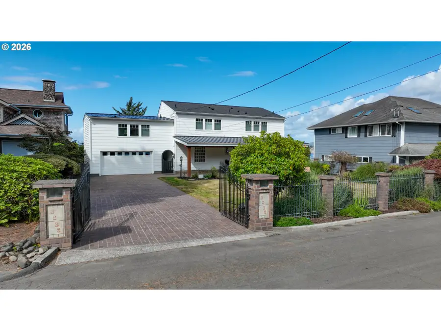 3232 Sunset Blvd, Seaside, OR 97138 - #3