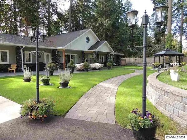 1340 NW Shady Ln Nw, Albany, OR 97321