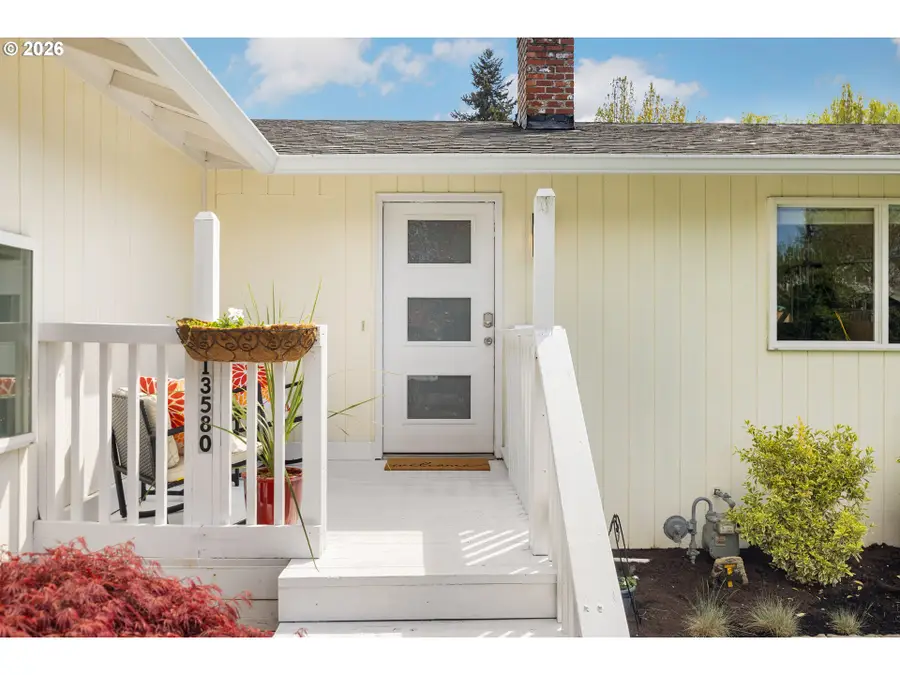 13580 SW Village Glenn Dr, Portland, OR 97223 - #2