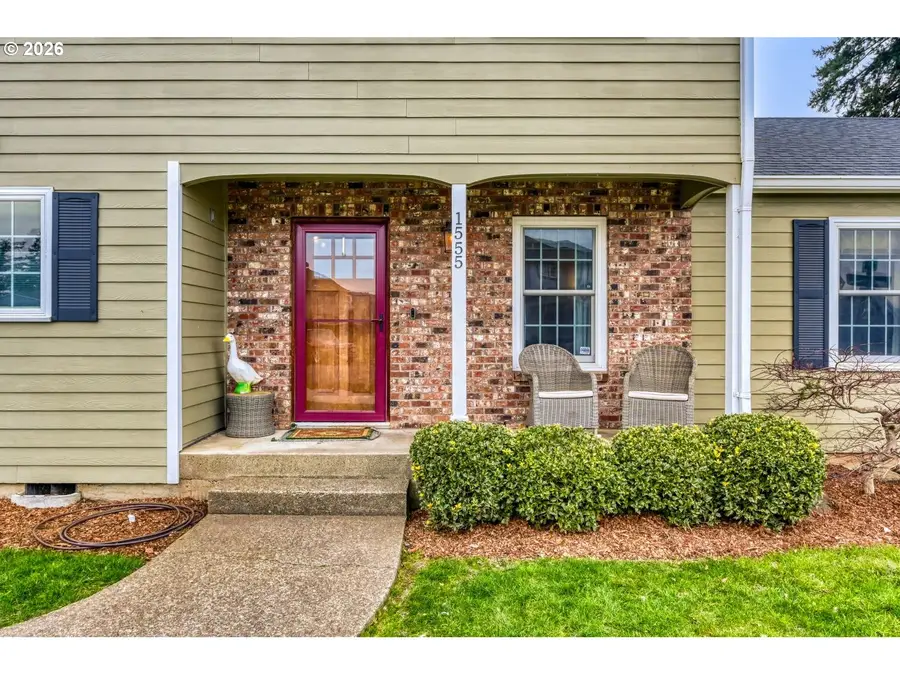 1555 S Evergreen St, Canby, OR 97013 - Image #2