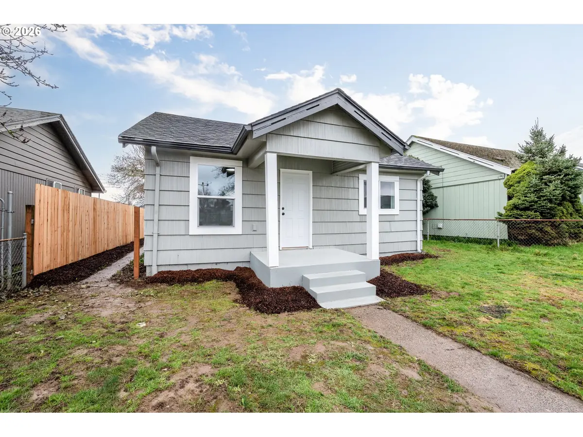 288 21st Ave, Longview, WA 98632 - #1
