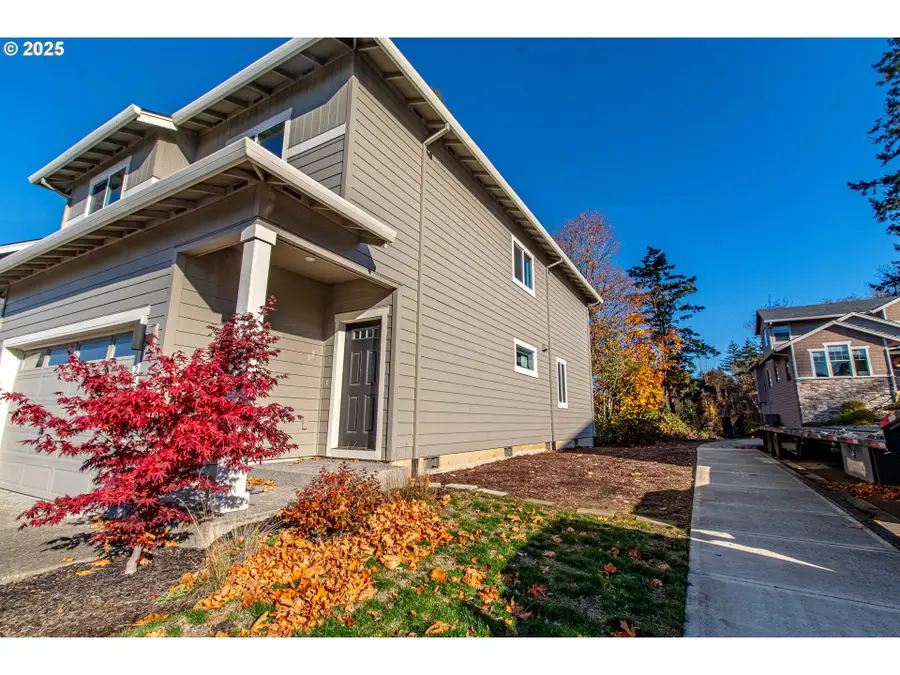 2294 SW Wallula Ln, Gresham, OR 97080 - Image #2