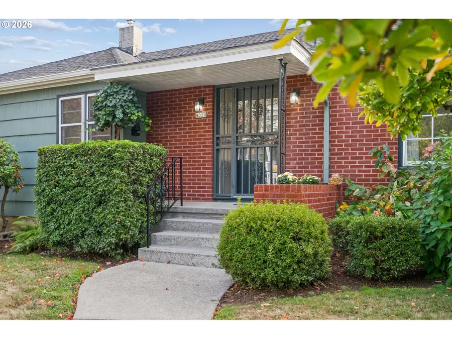 4020 SE Lexington St, Portland, OR 97202 - #2