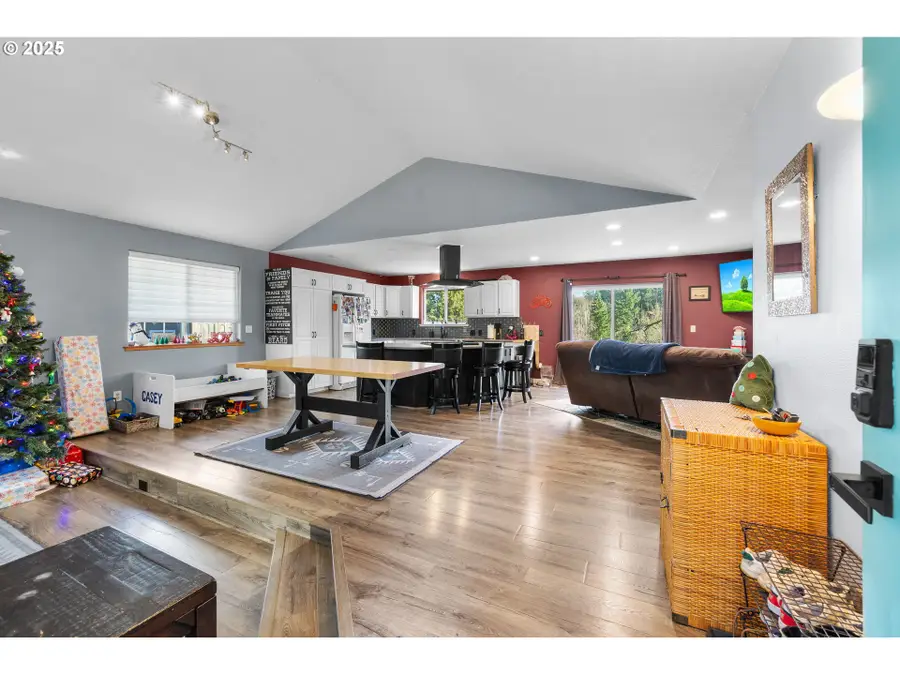 14206 SE Raelyn Ter, Milwaukie, OR 97267 - Image #2