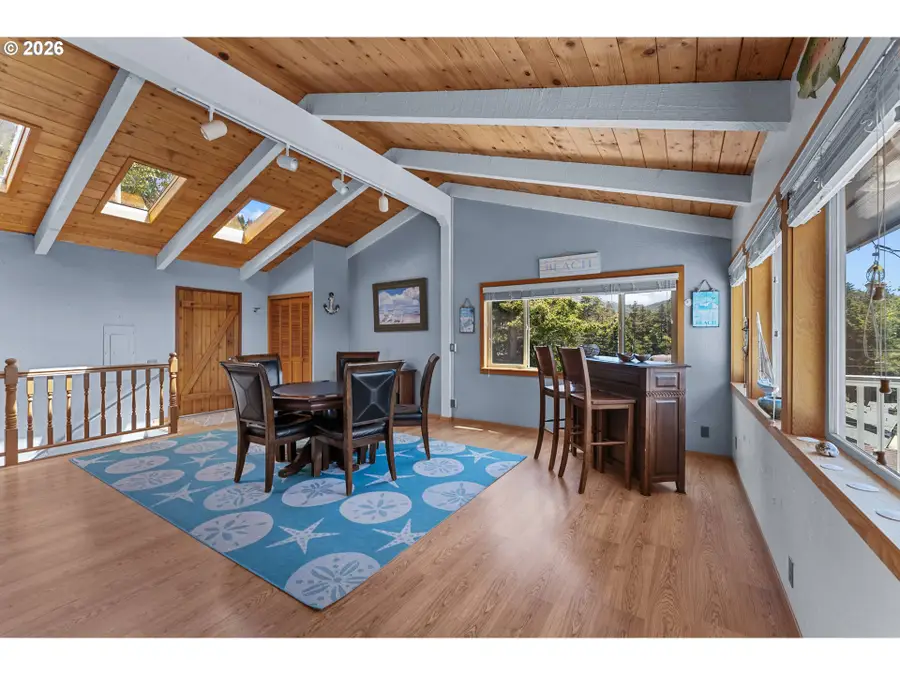 29790 Hound Dog Rd, Gold Beach, OR 97444 - #3
