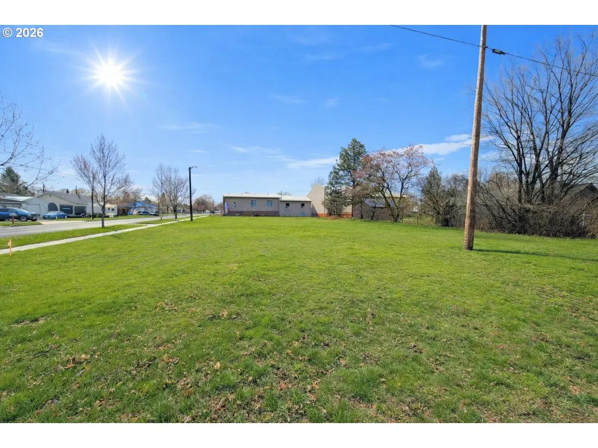 1102 Y Ave, La Grande, OR 97850 - #1