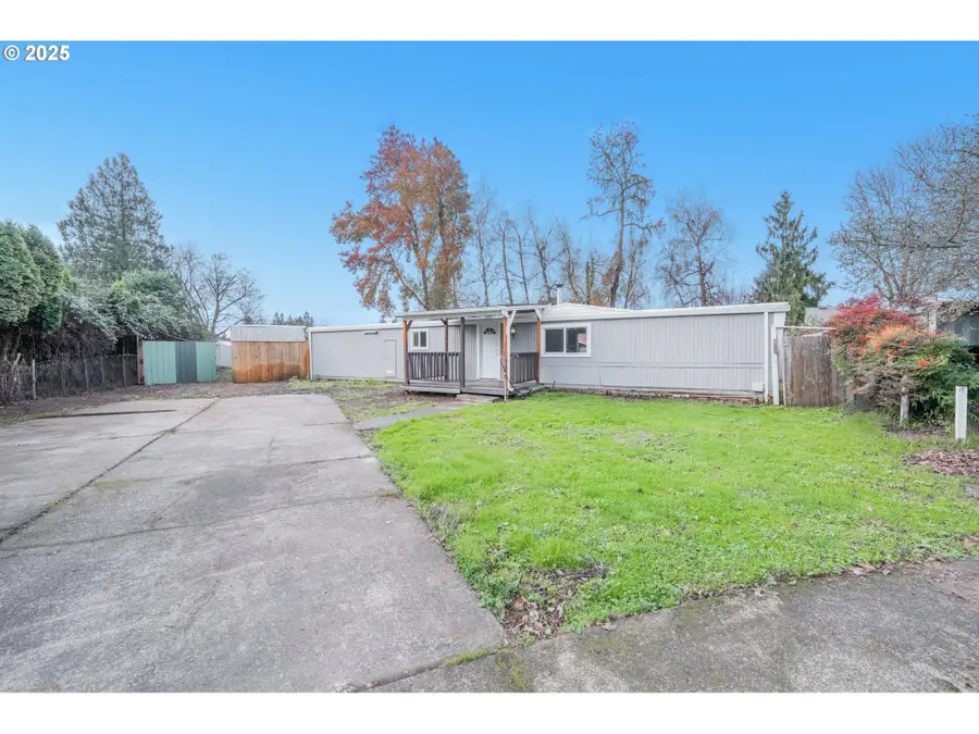 13632 Tilia Ct, Aurora, OR 97002 - Image #2