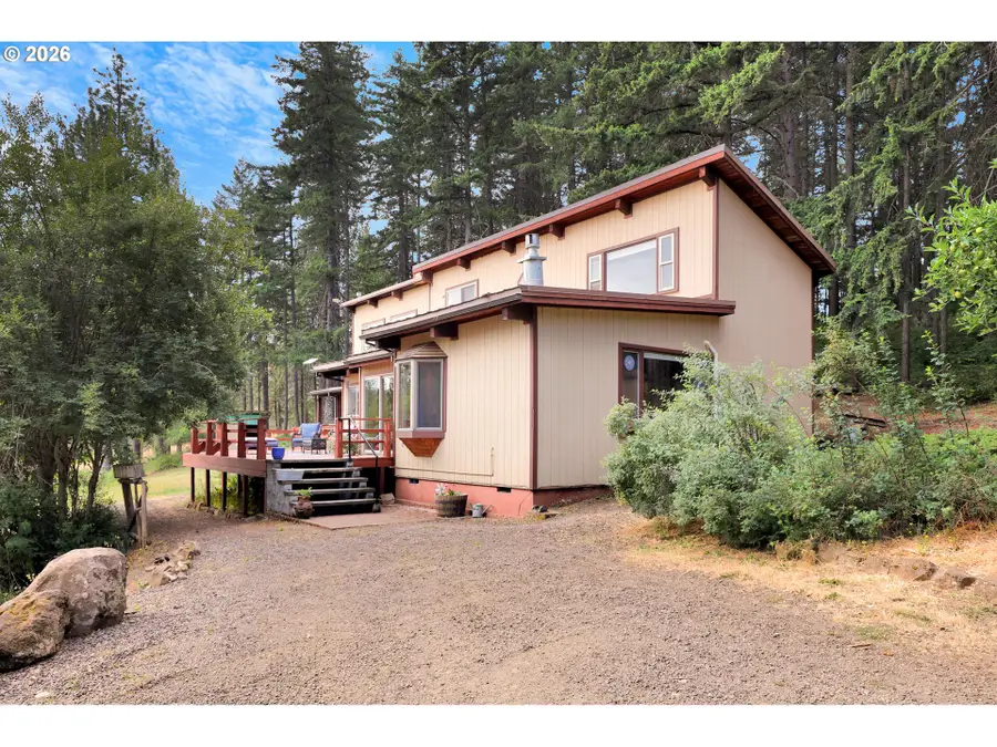 2520 Carroll Rd, Mosier, OR 97040 - #2