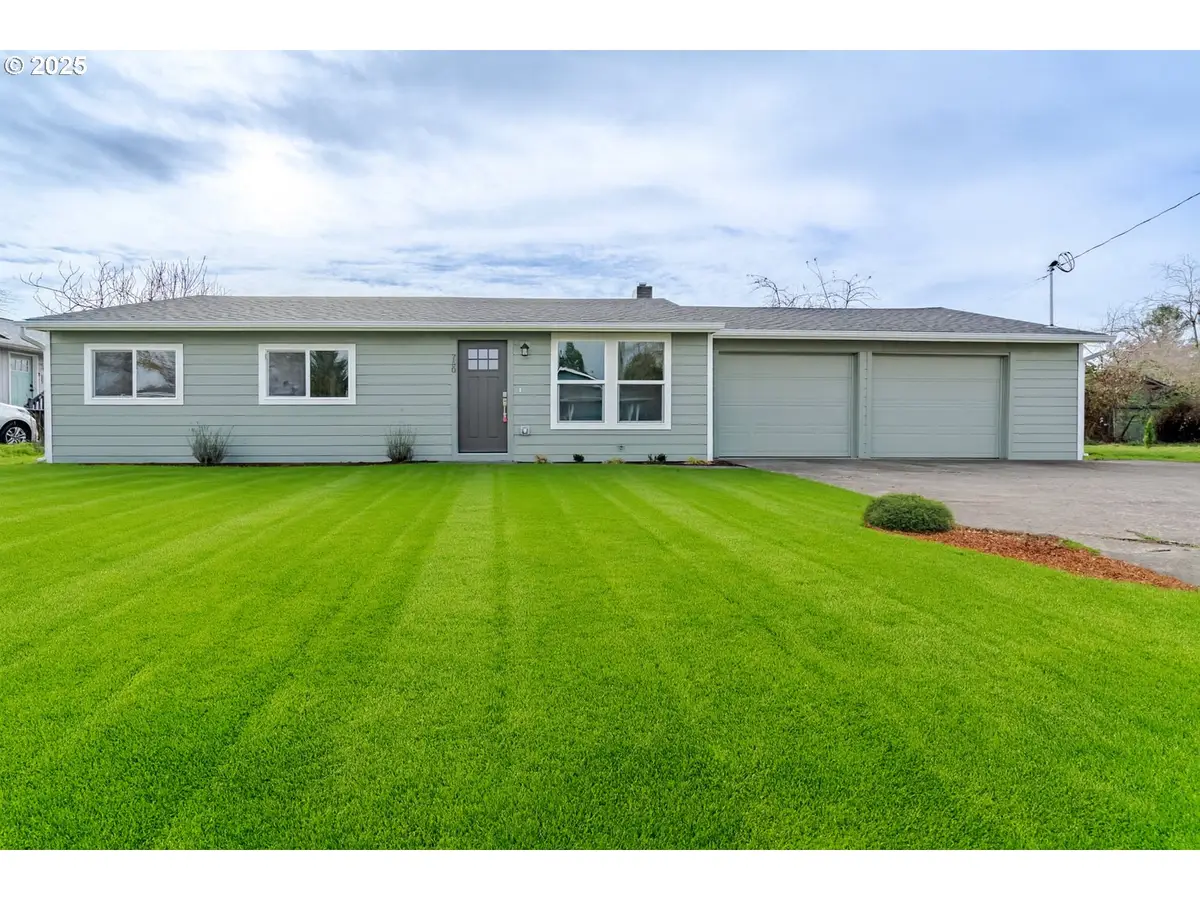 760 E Elmore St, Lebanon, OR 97355 - Image #1