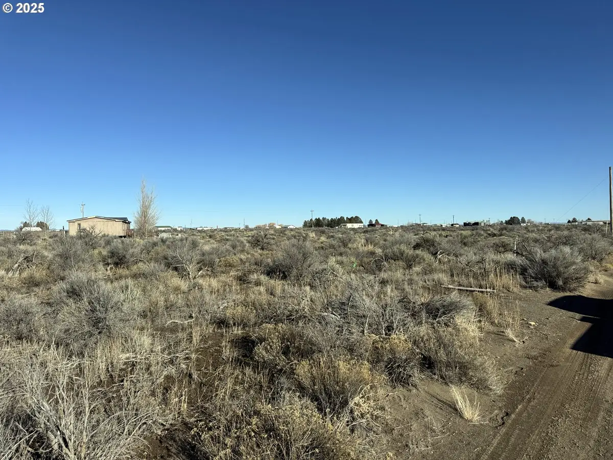 Pinion Ln #4600, Silver Lake Fort Rock, OR 97641 - Image #1