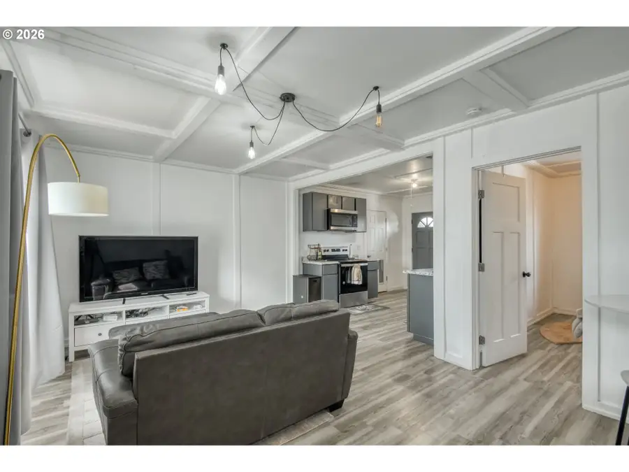 581 Highland Ave, Salem, OR 97301 - #2