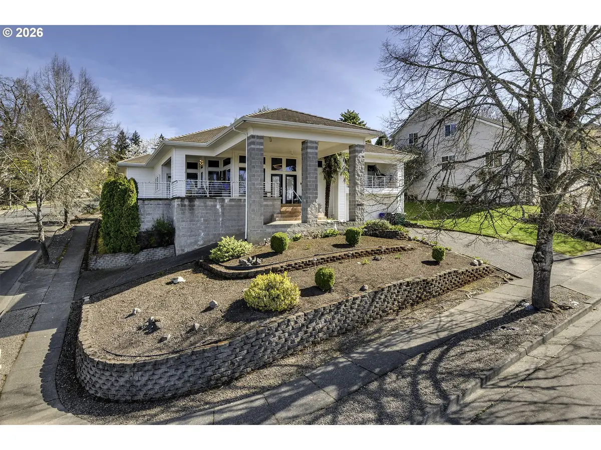 16408 SW Timberland Dr, Beaverton, OR 97007 - #1