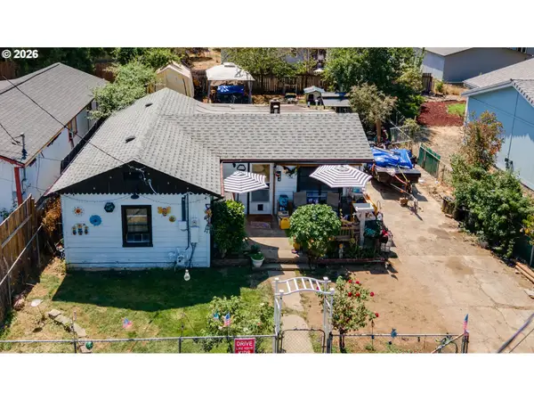 844 NE Johnson St, MyrtleCreek, OR 97457