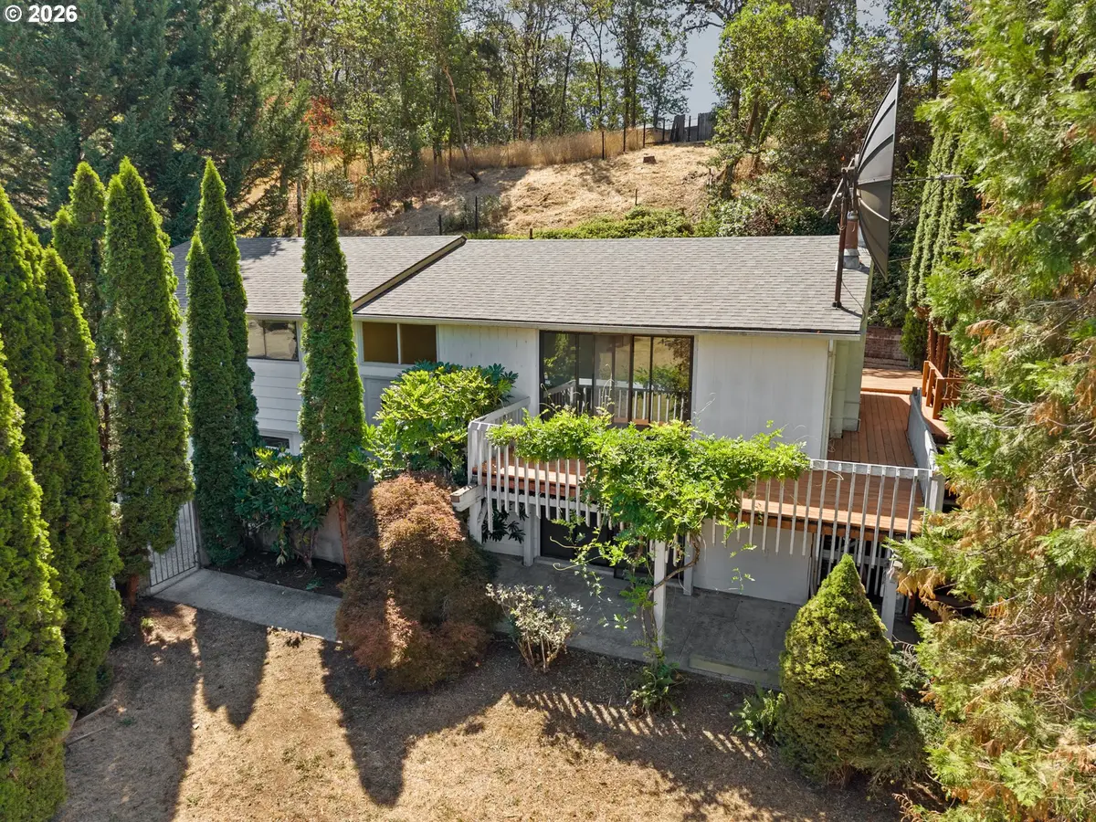 623 Pioneer Way, Winchester, OR 97495 - #1