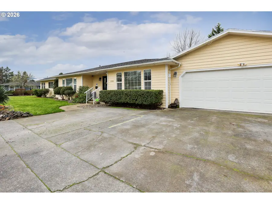 1530 NW Jefferson St, Roseburg, OR 97471 - Image #3