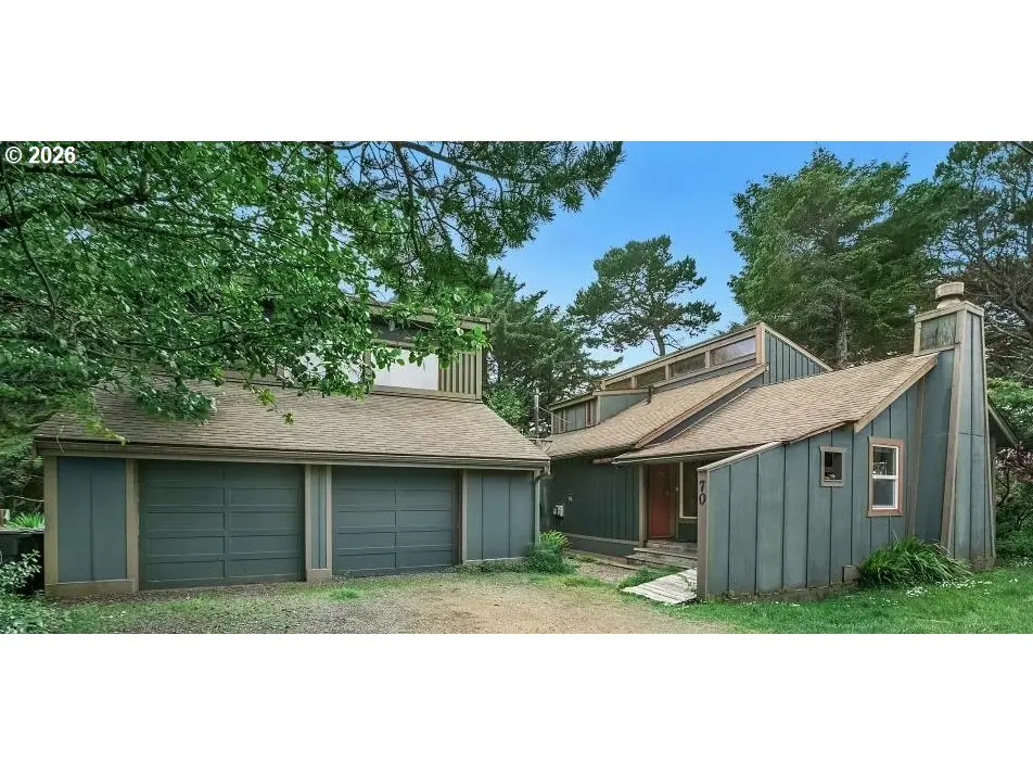 70 NW Knoxville St, Yachats, OR 97498 - #1