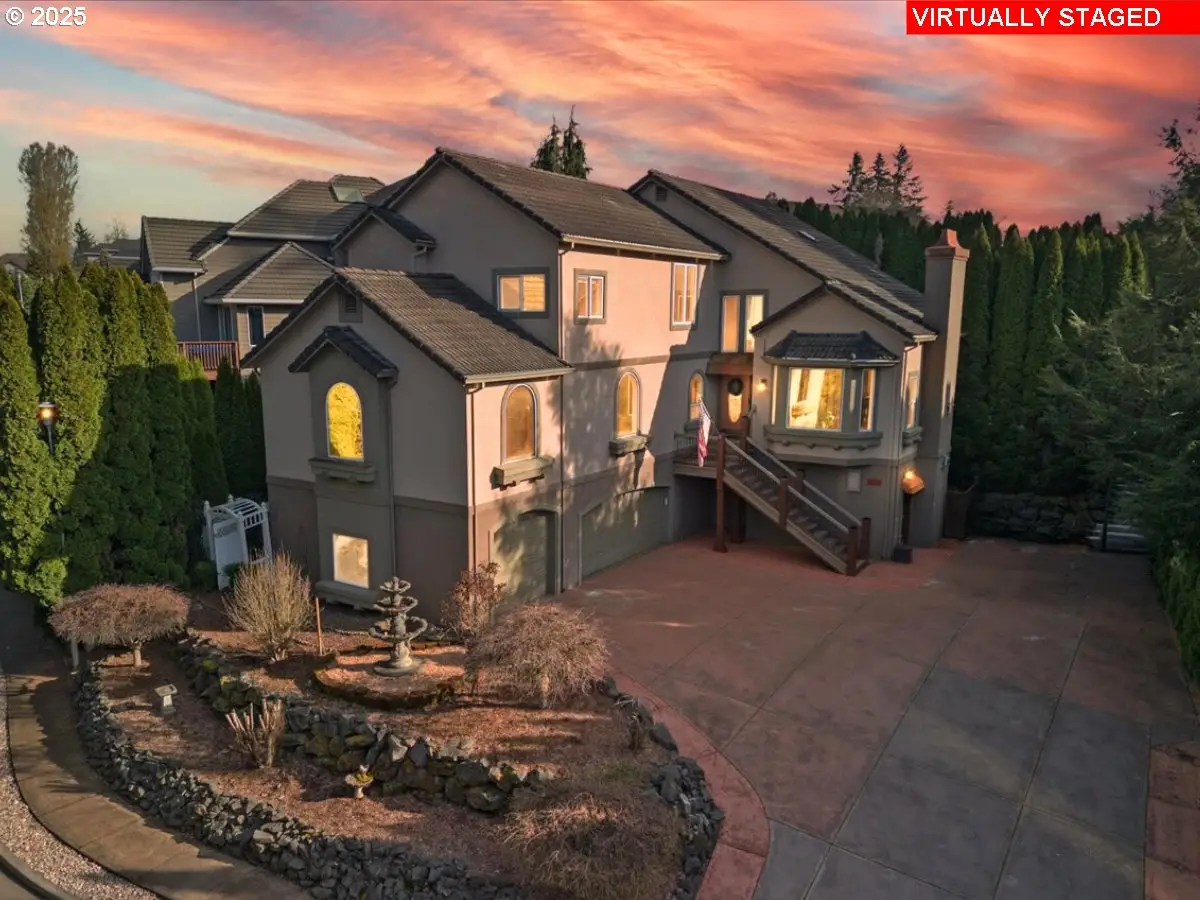 1875 N Teakwood Cir, Canby, OR 97013 - Image #1