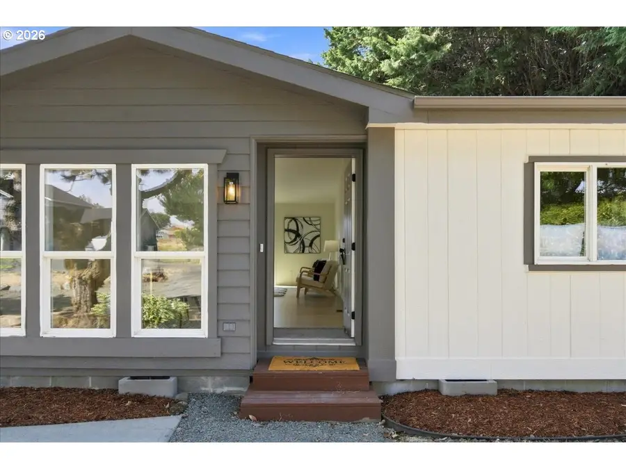 574 Sunridge Ave, Dallesport, WA 98617 - #3