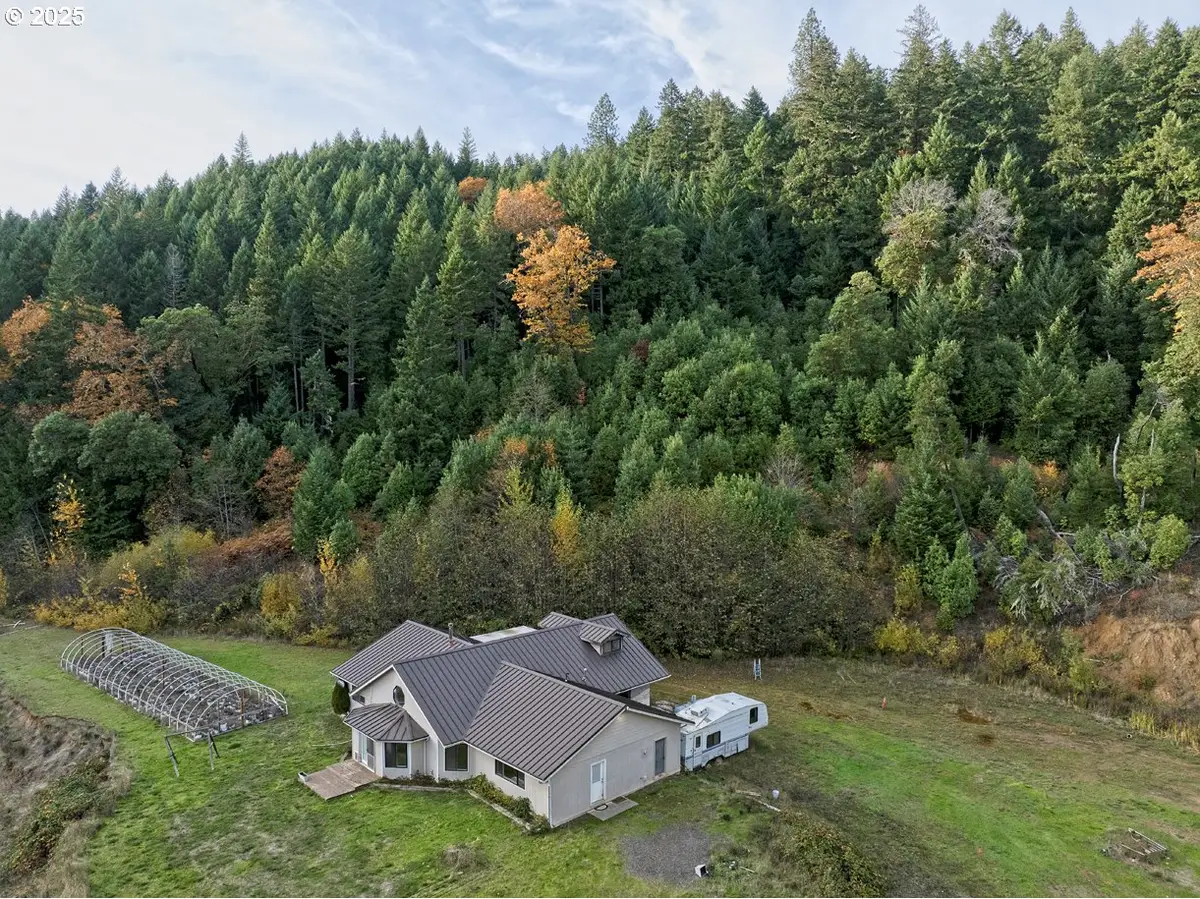 2150 Bridge Ln, Wolf Creek, OR 97497 - Image #1