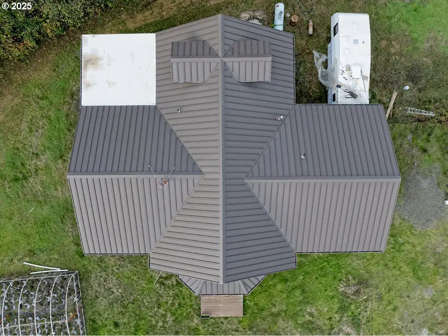 2150 Bridge Ln, Wolf Creek, OR 97497 - Image #2