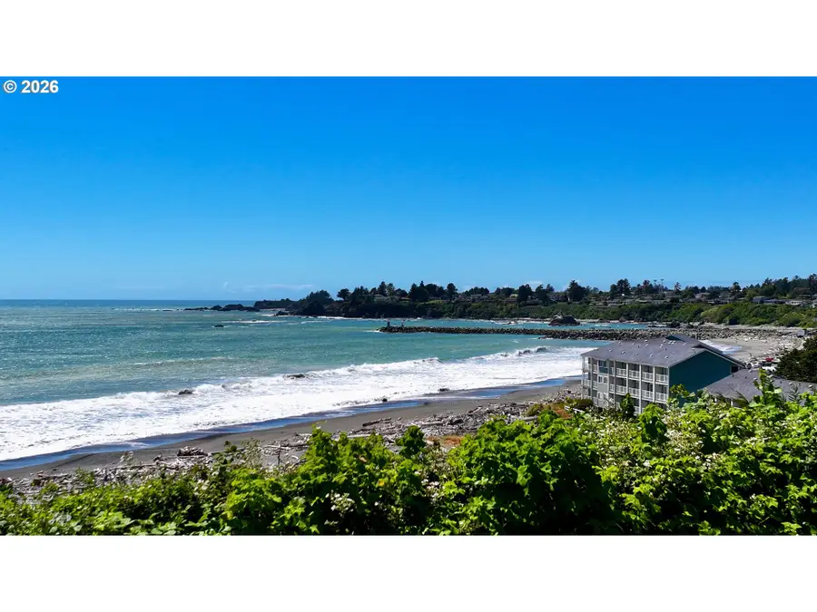 15954 Short Way, Brookings, OR 97415 - #2
