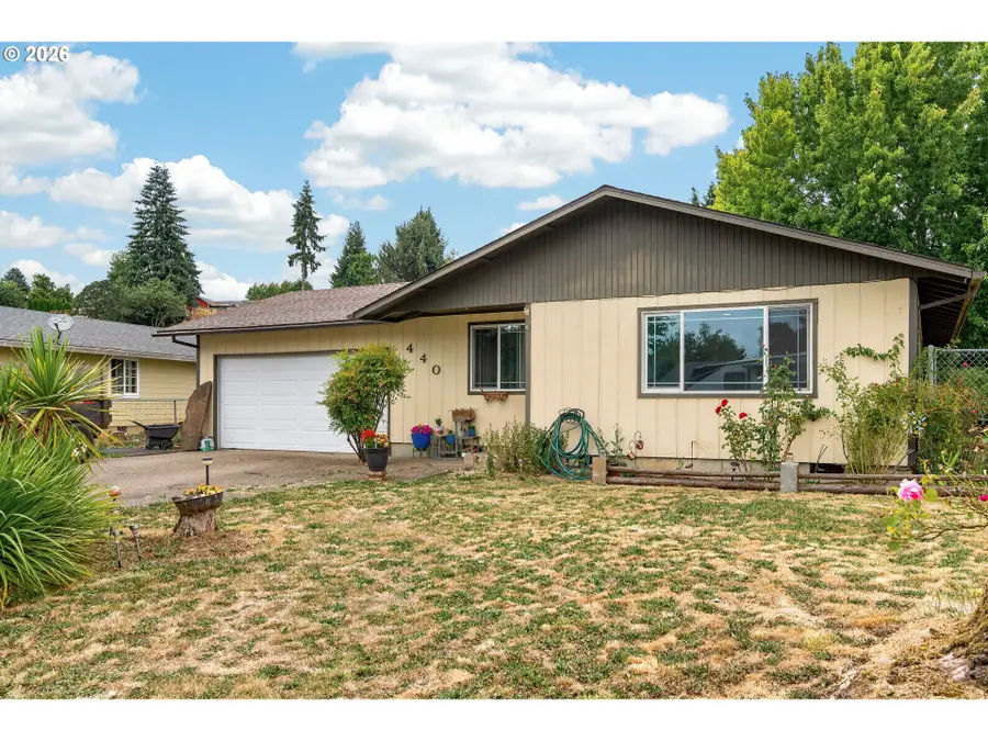 440 NE 3rd St, Willamina, OR 97396 - #2