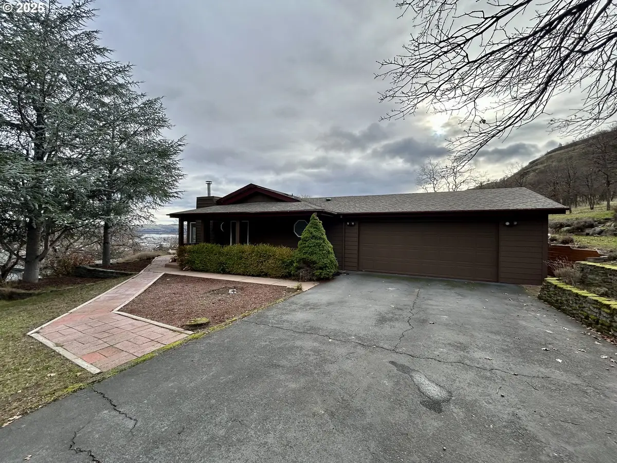 1337 Sterling Dr, Chenoweth, OR 97058 - Image #1