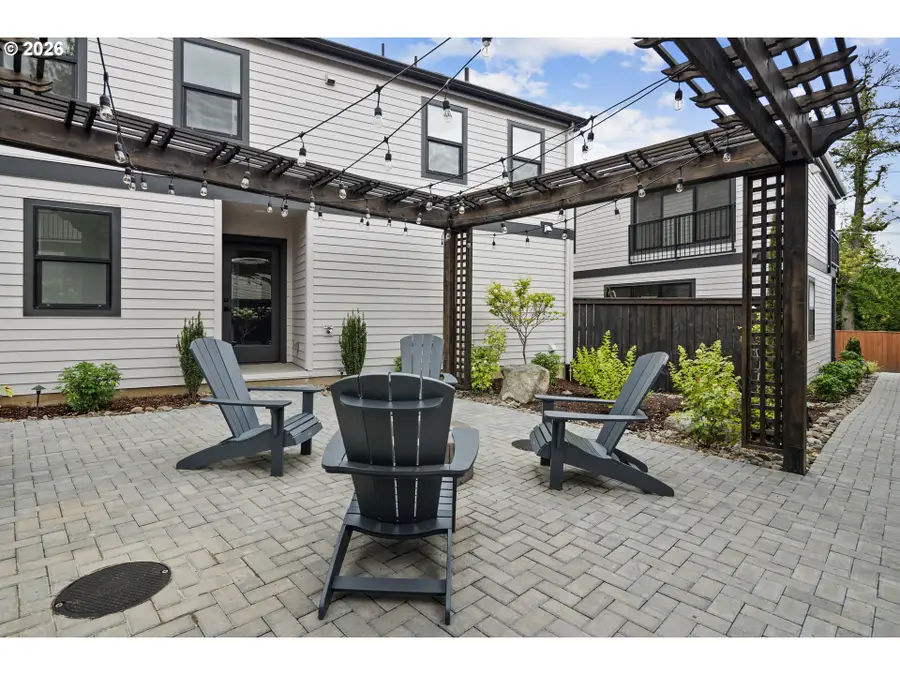 805 3rd St, Lake Oswego, OR 97034 - #3