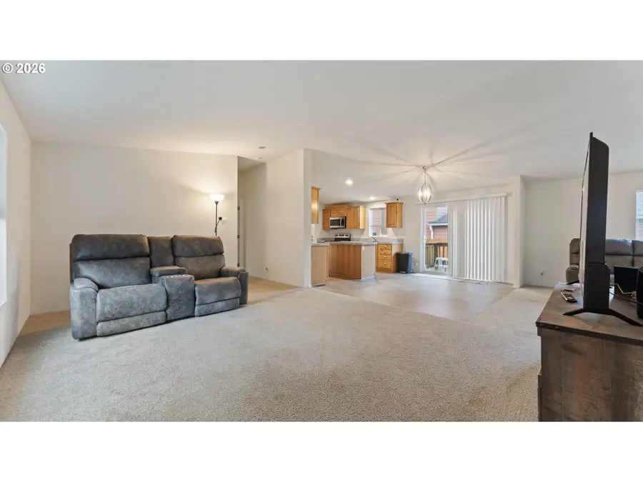 820 Fenwick St, Coos Bay, OR 97420 - Image #2