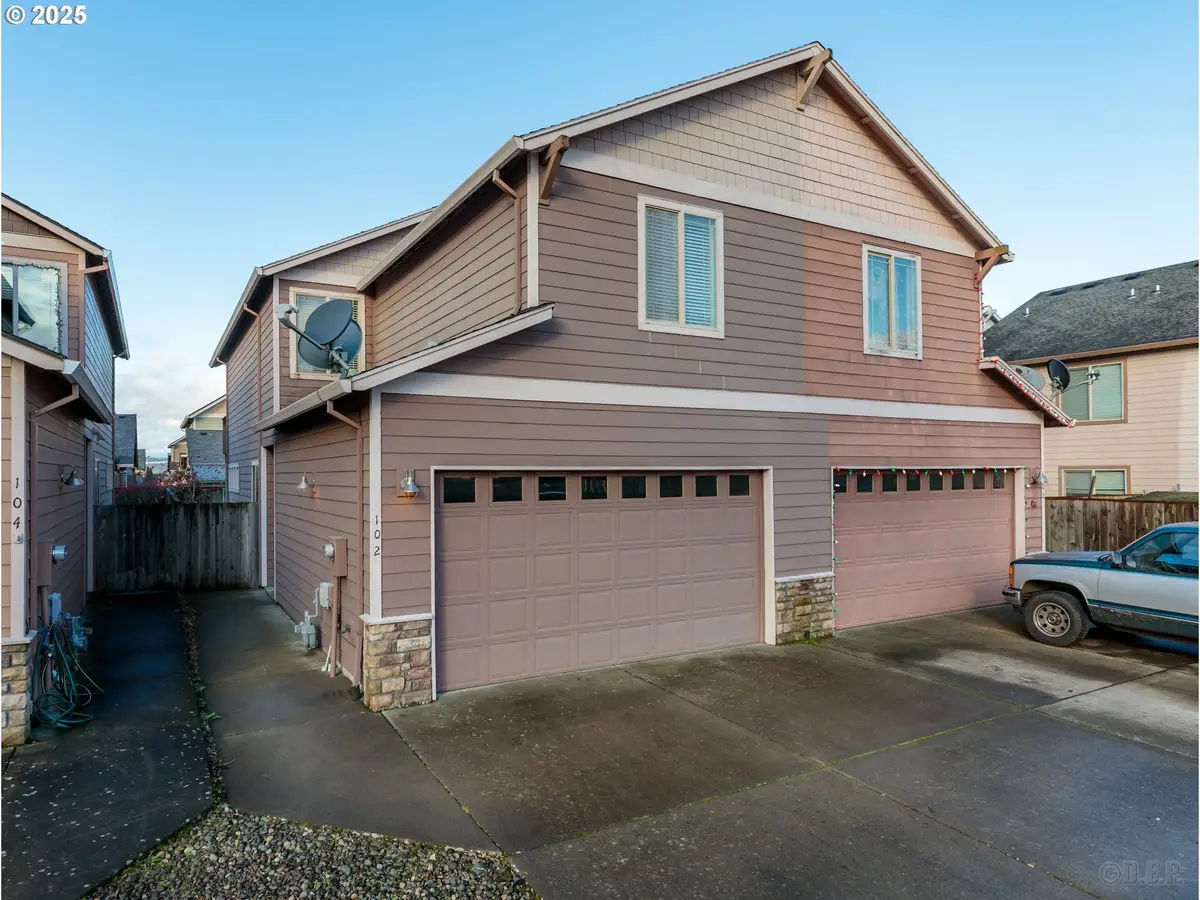 102 Coho Ter, Rainier, OR 97048 - Image #1