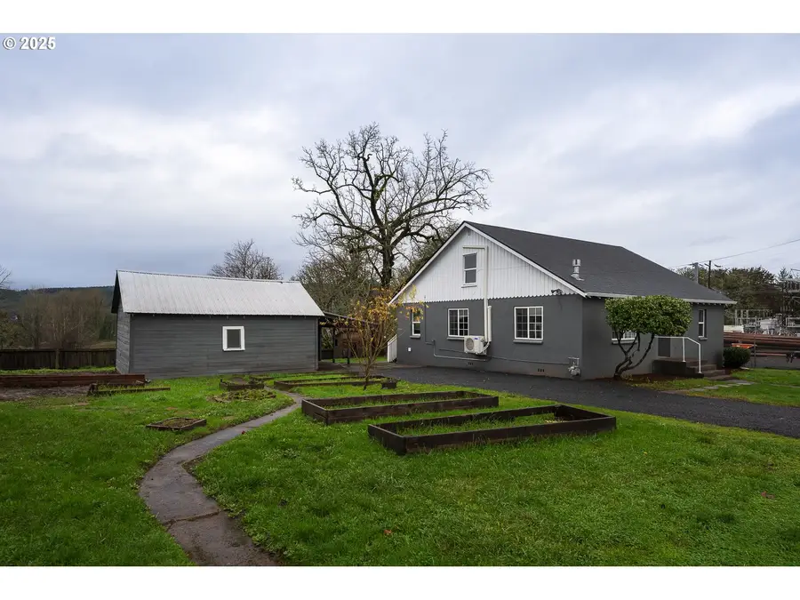 445 SW Mill St, Sheridan, OR 97378 - Image #2