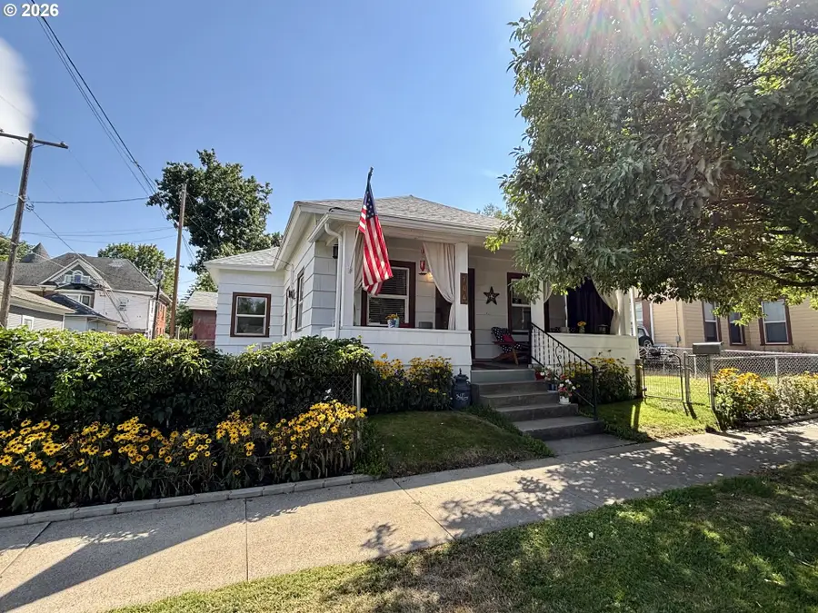 704 Main Ave, La Grande, OR 97850 - #2