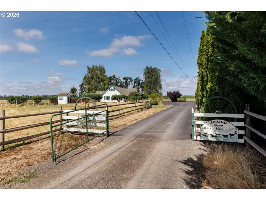 19801 Olmstead Rd Ne, Aurora, OR 97002 - #2