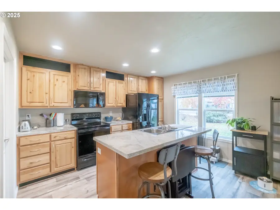 34505 Riverside Dr #15, Albany, OR 97321 - Image #2