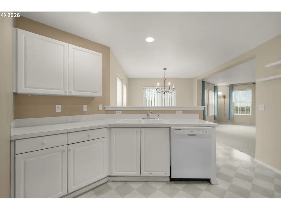 1668 SE Ripplewood Ave, Hillsboro, OR 97123 - Image #3