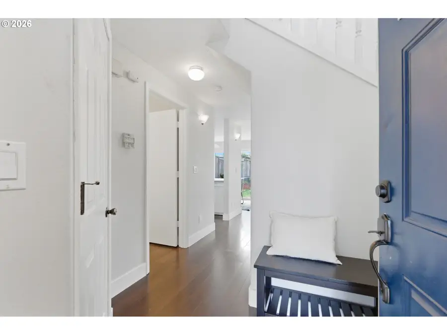 8945 N Calvert Ave, Portland, OR 97217 - #3