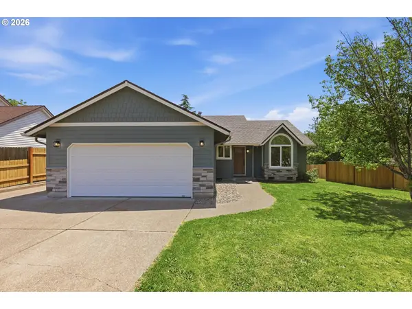 306 E Hilltop Dr, Newberg, OR 97132