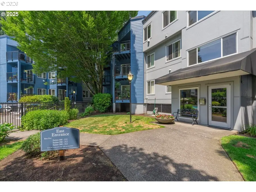 8720 SW Tualatin Rd #303, Tualatin, OR 97062 - #2