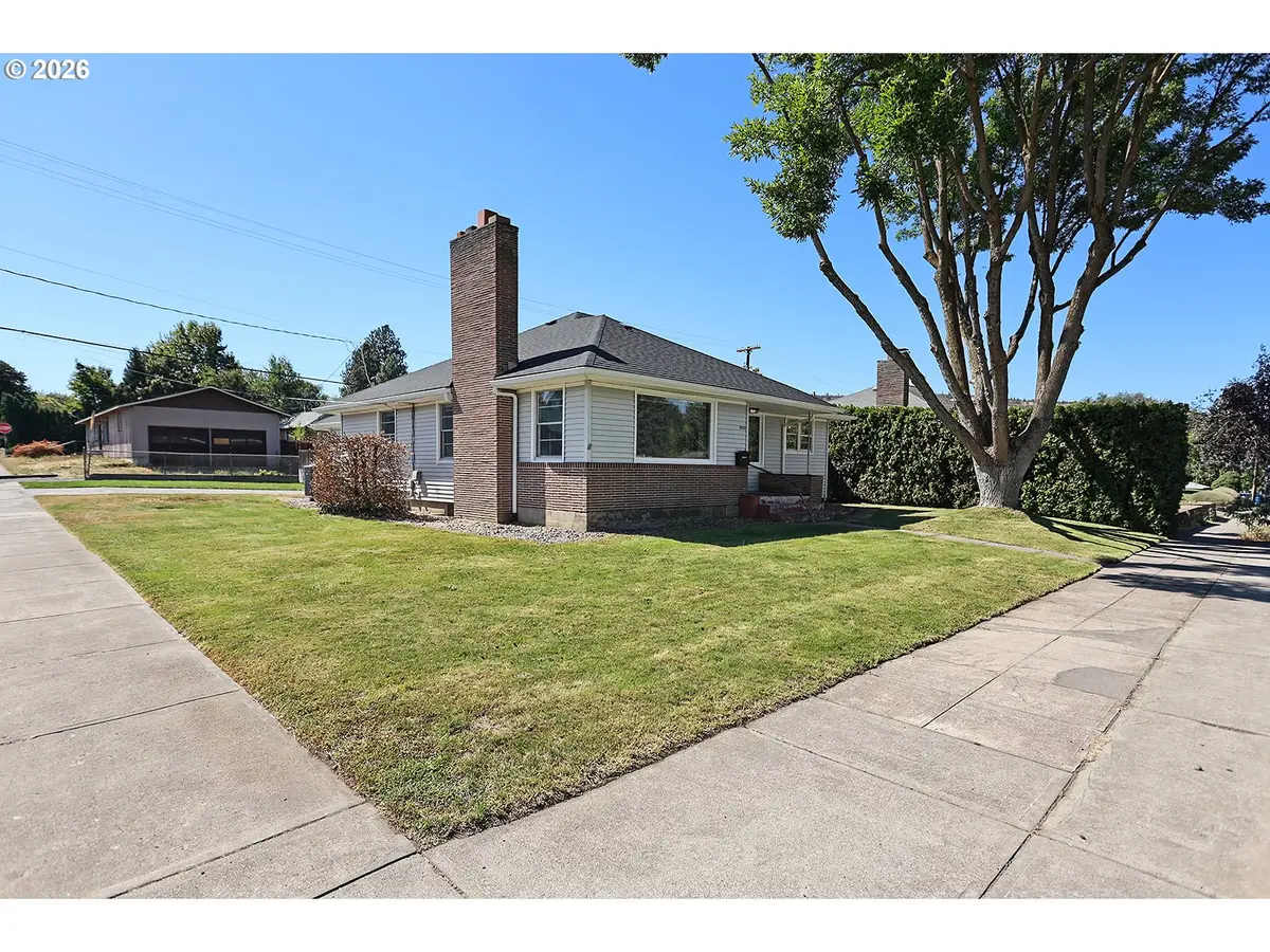 1000 W 9th St, The Dalles, OR 97058 - #1
