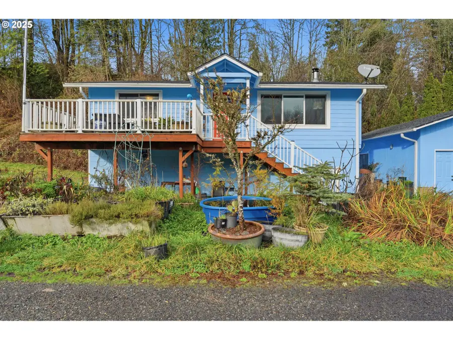 120 Sandy Bend Rd, Castle Rock, WA 98611 - Image #3