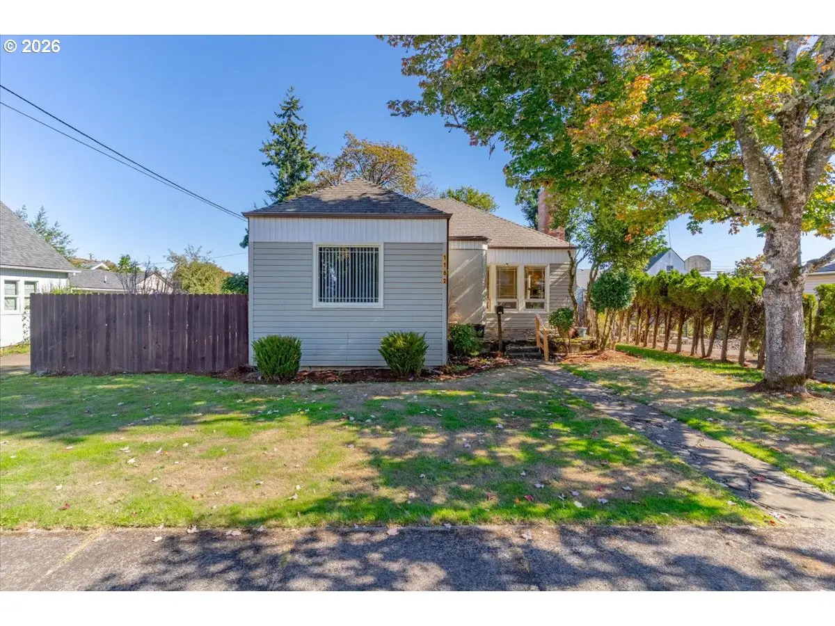 1162 SE Lyle St, Dallas, OR 97338 - #1