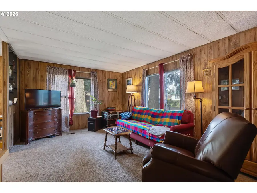 33986 Mobile Ln, Scappoose, OR 97056 - #3