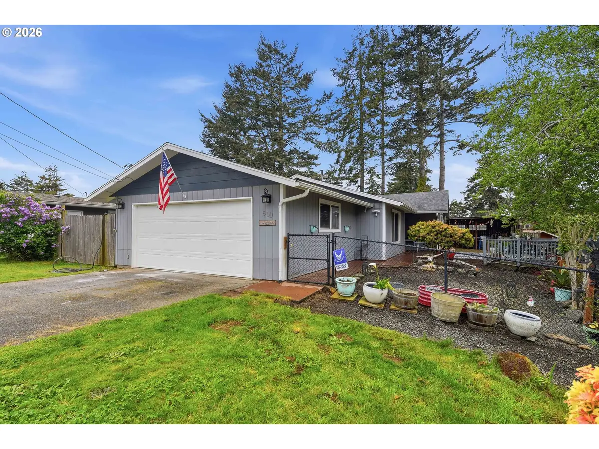 510 S Cammann St, Coos Bay, OR 97420 - #1
